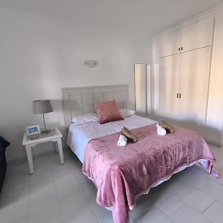 公寓 Preciosa En Benalbeach 贝纳尔马德纳